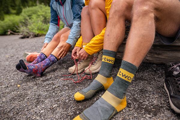 Smartwool oferuje wiele rodzajów skarpet z merynosów, od pieszych, przez bieganie, aż po jazdę na nartach